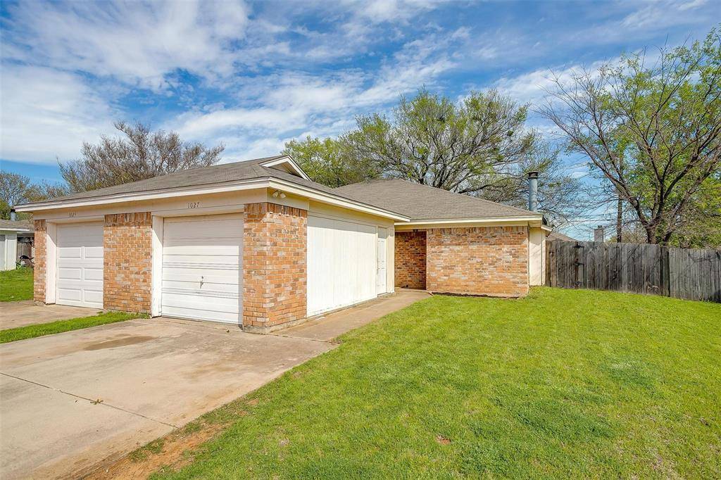 1025 Irene Street, Burleson, TX 76028