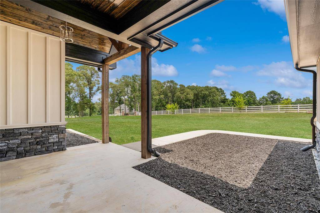 21604 Woodring Road, Bullard, TX 75757