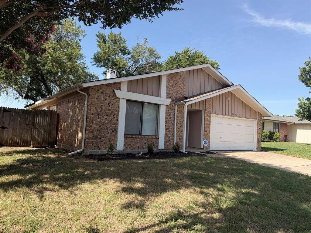 1206 Brook Hill Lane, Arlington, TX 76014