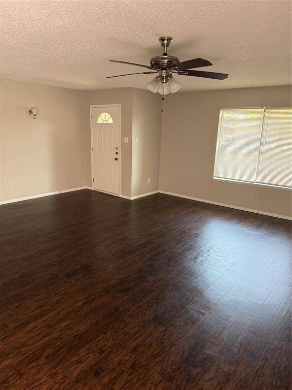 1206 Brook Hill Lane, Arlington, TX 76014