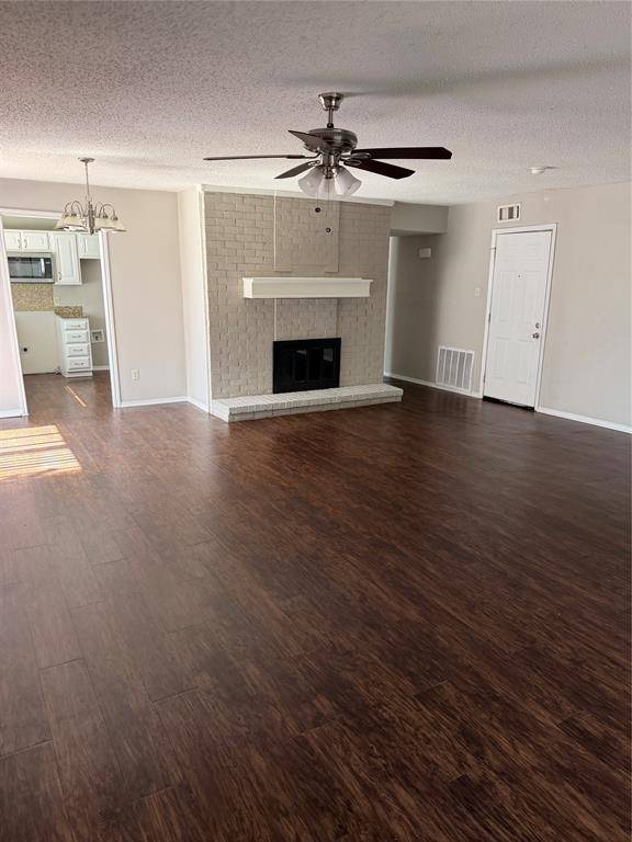1206 Brook Hill Lane, Arlington, TX 76014