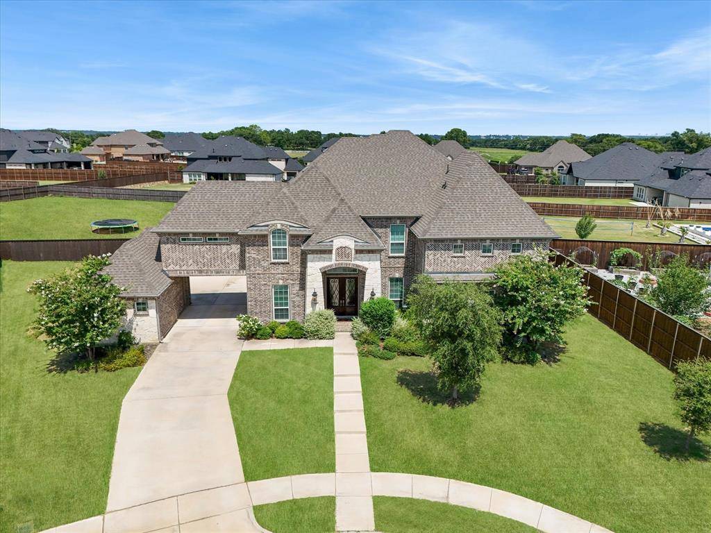 508 Tennington Lane, Shady Shores, TX 76208