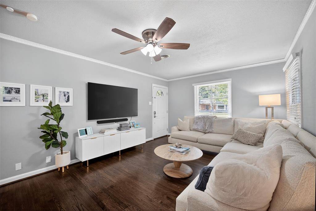 346 Classen Drive, Dallas, TX 75218