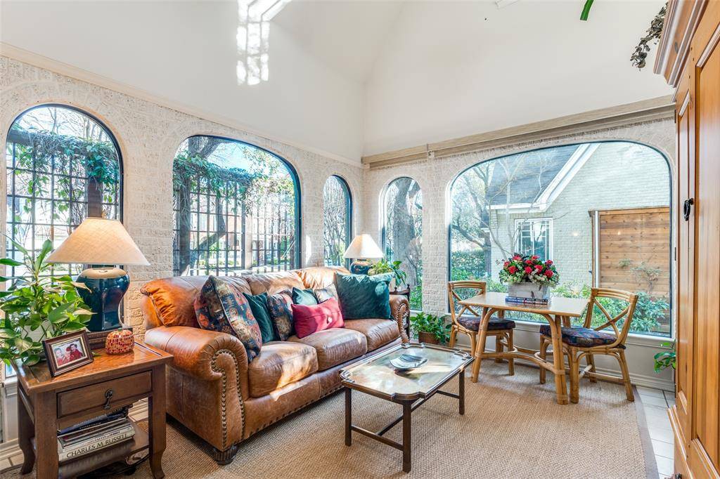 4537 Belclaire Avenue, Highland Park, TX 75205