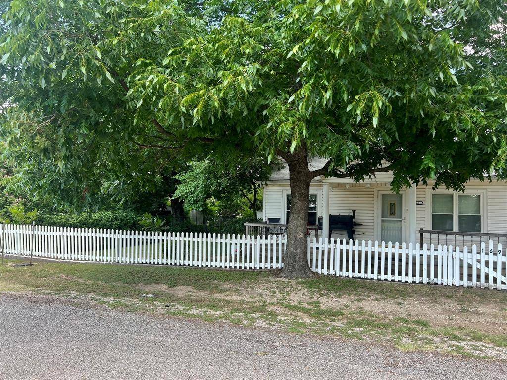 169 Glenn Street, Bluff Dale, TX 76433