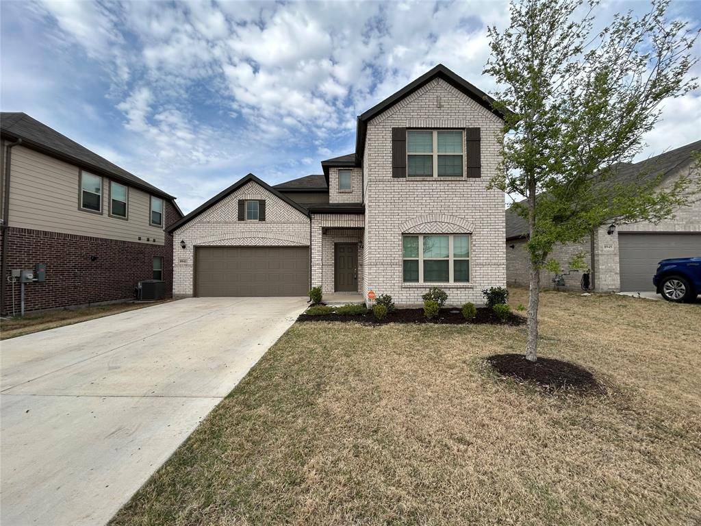 8941 Lantana Meadow Drive, Fort Worth, TX 76131