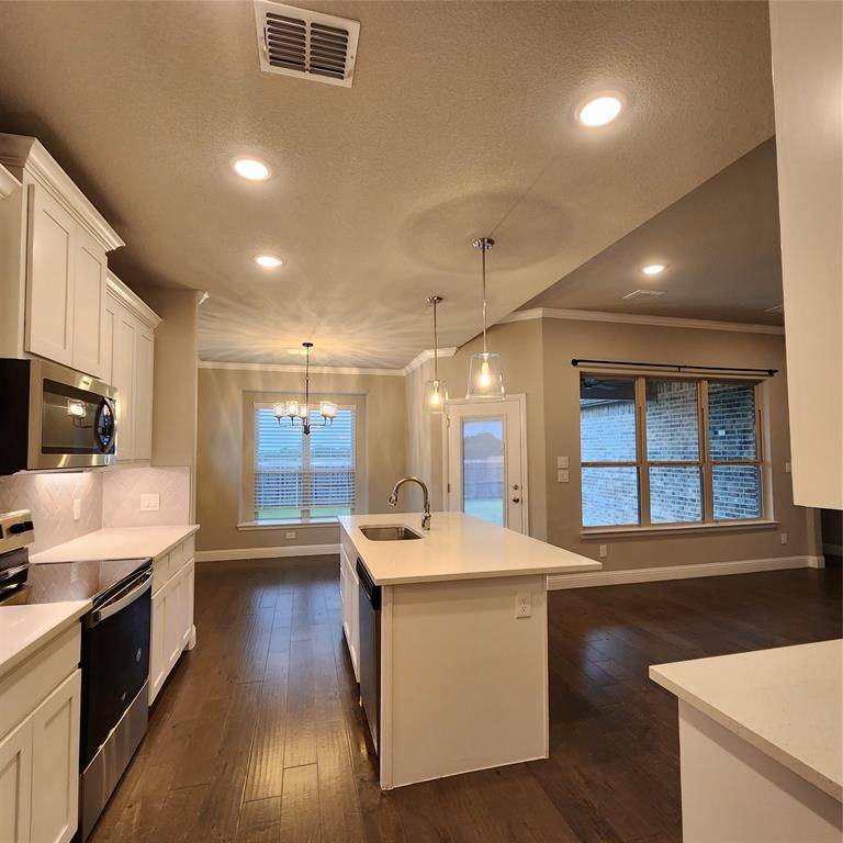 136 Spring Run, Decatur, TX 76234