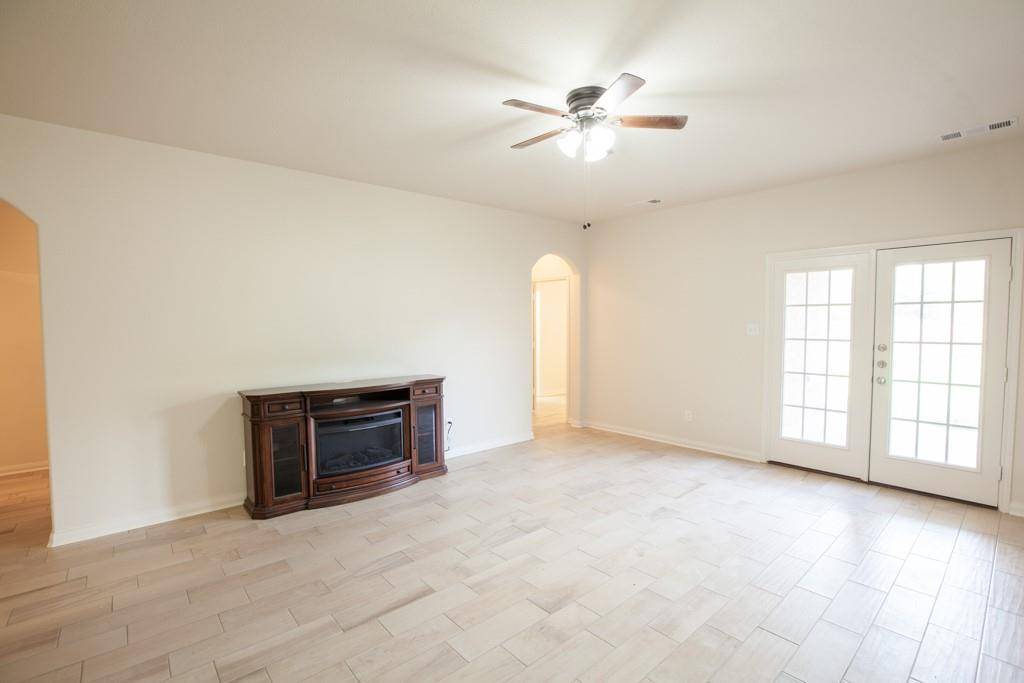 128 Tennyson Street, Anna, TX 75409