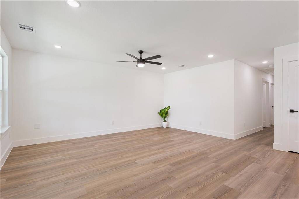 212 W Madison Street, Hillsboro, TX 76645