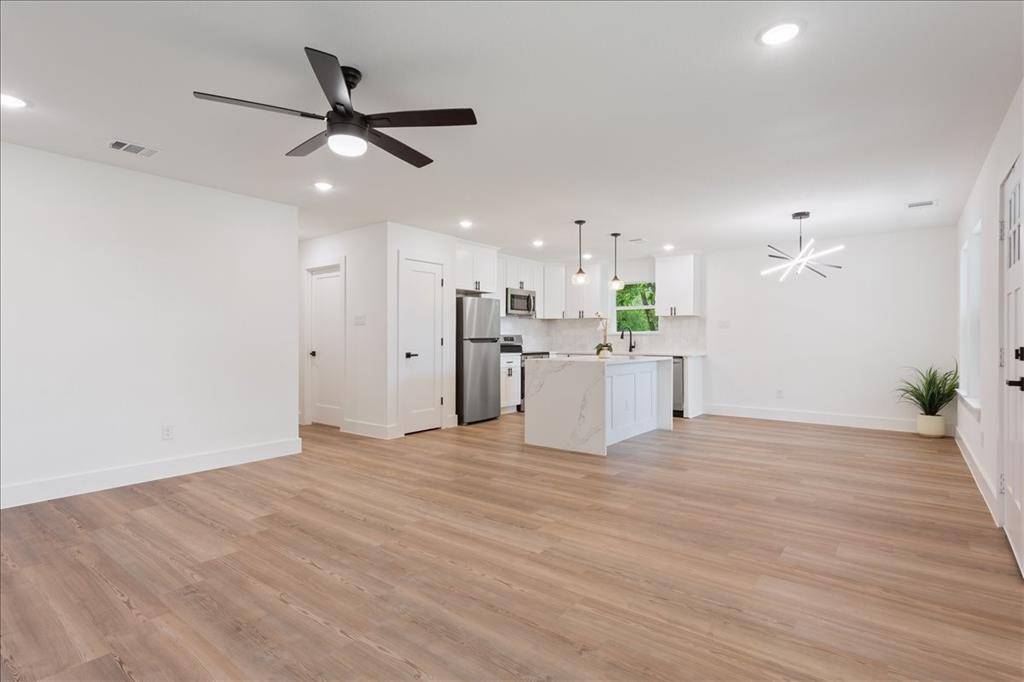 212 W Madison Street, Hillsboro, TX 76645