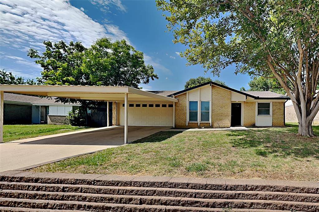 5905 Nanci Drive, Watauga, TX 76148