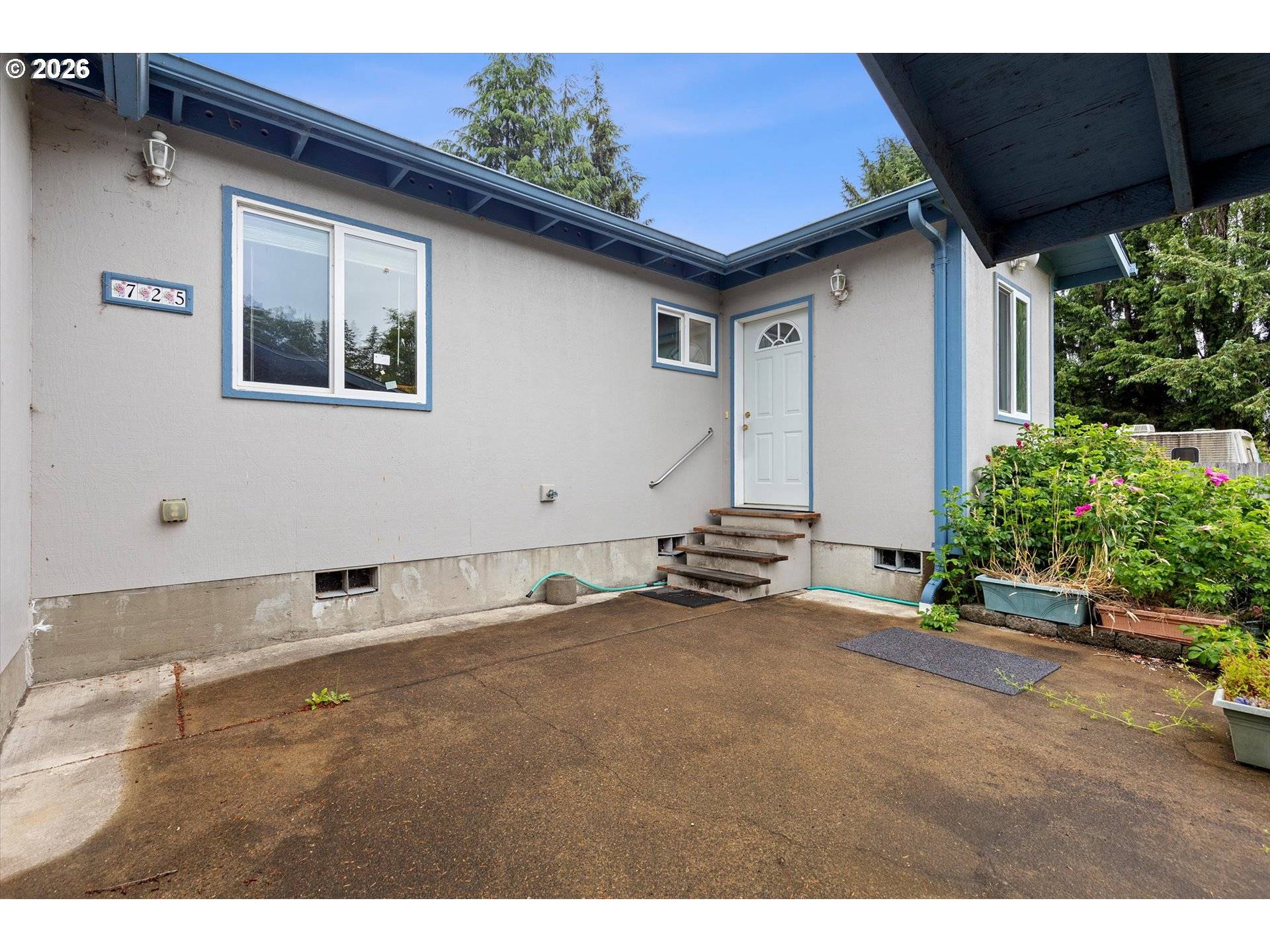 725 N RIVER BEND RD, Otis, OR 97368