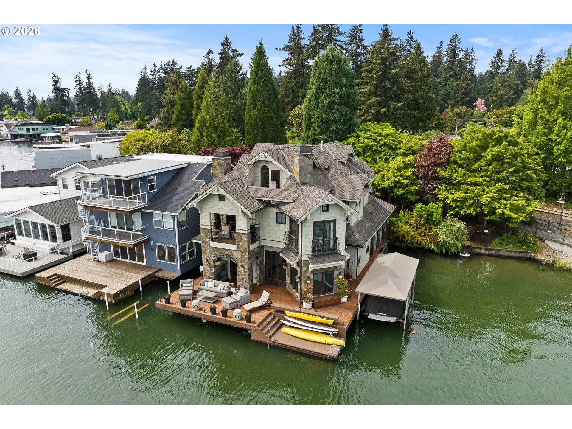 100 3RD ST, Lake Oswego, OR 97034