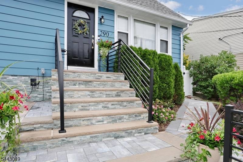 290 Malcolm Ave, Garfield City, NJ 07026