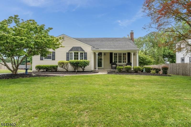 244 Hillcrest Dr, Milford Boro, NJ 08848