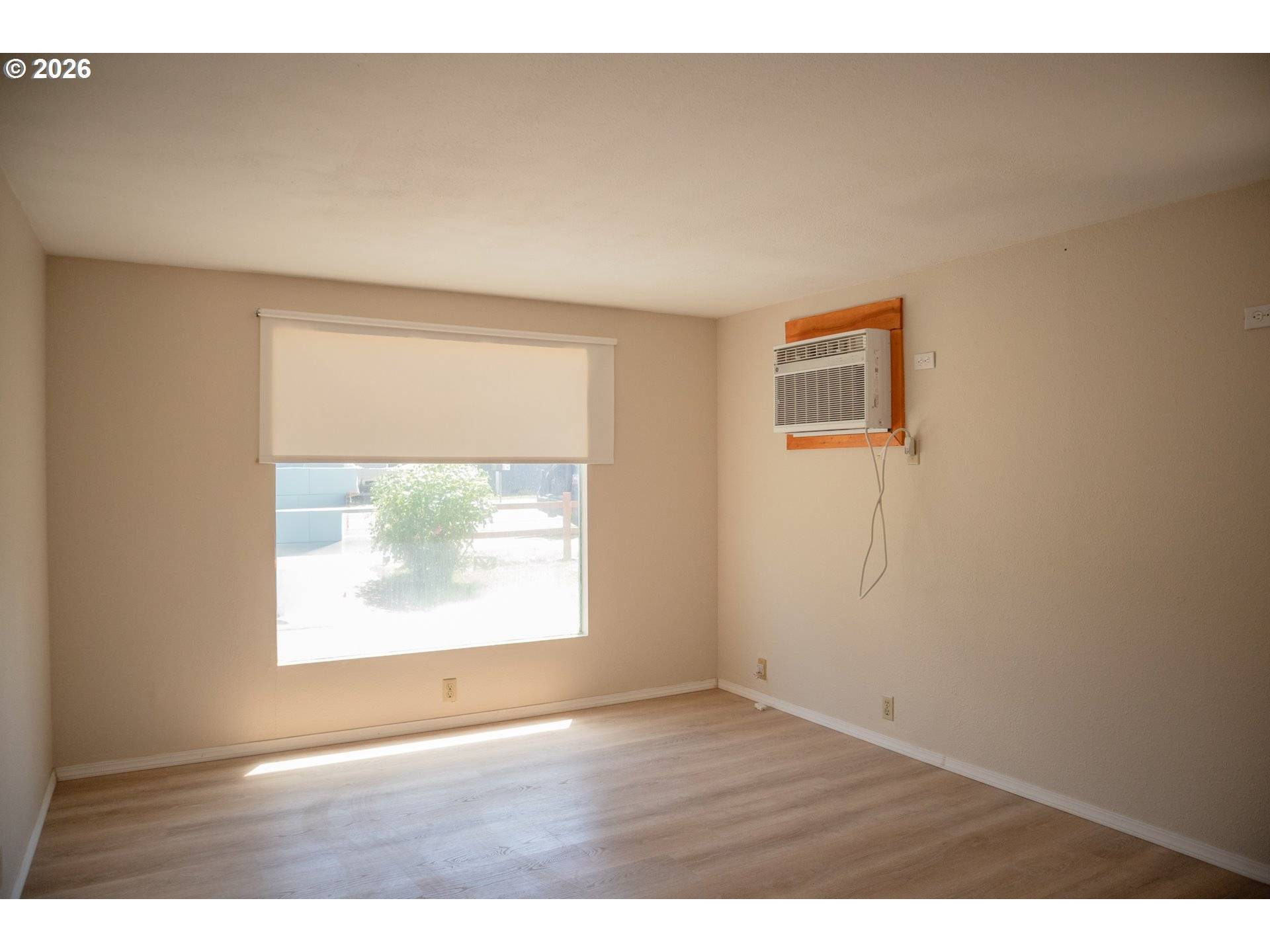 905 CHENOWETH LOOP, The Dalles, OR 97058