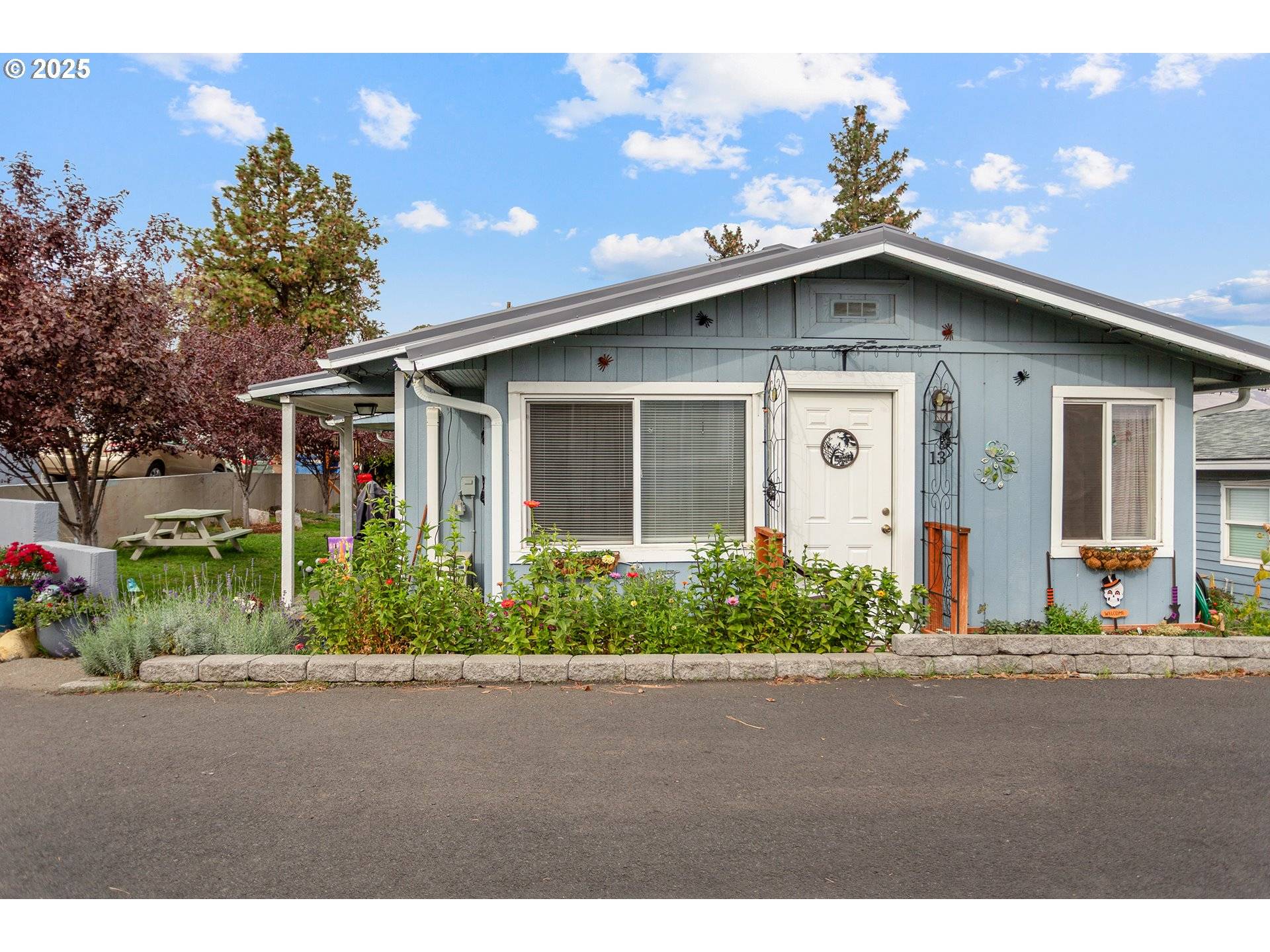 1106 EMERSON DR #1-17, The Dalles, OR 97058
