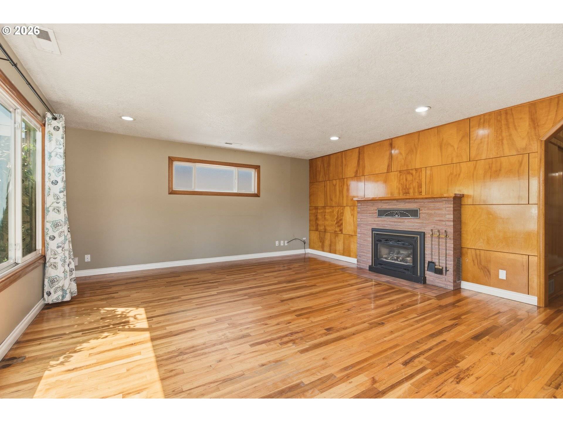 1515 NE 118TH AVE, Portland, OR 97220