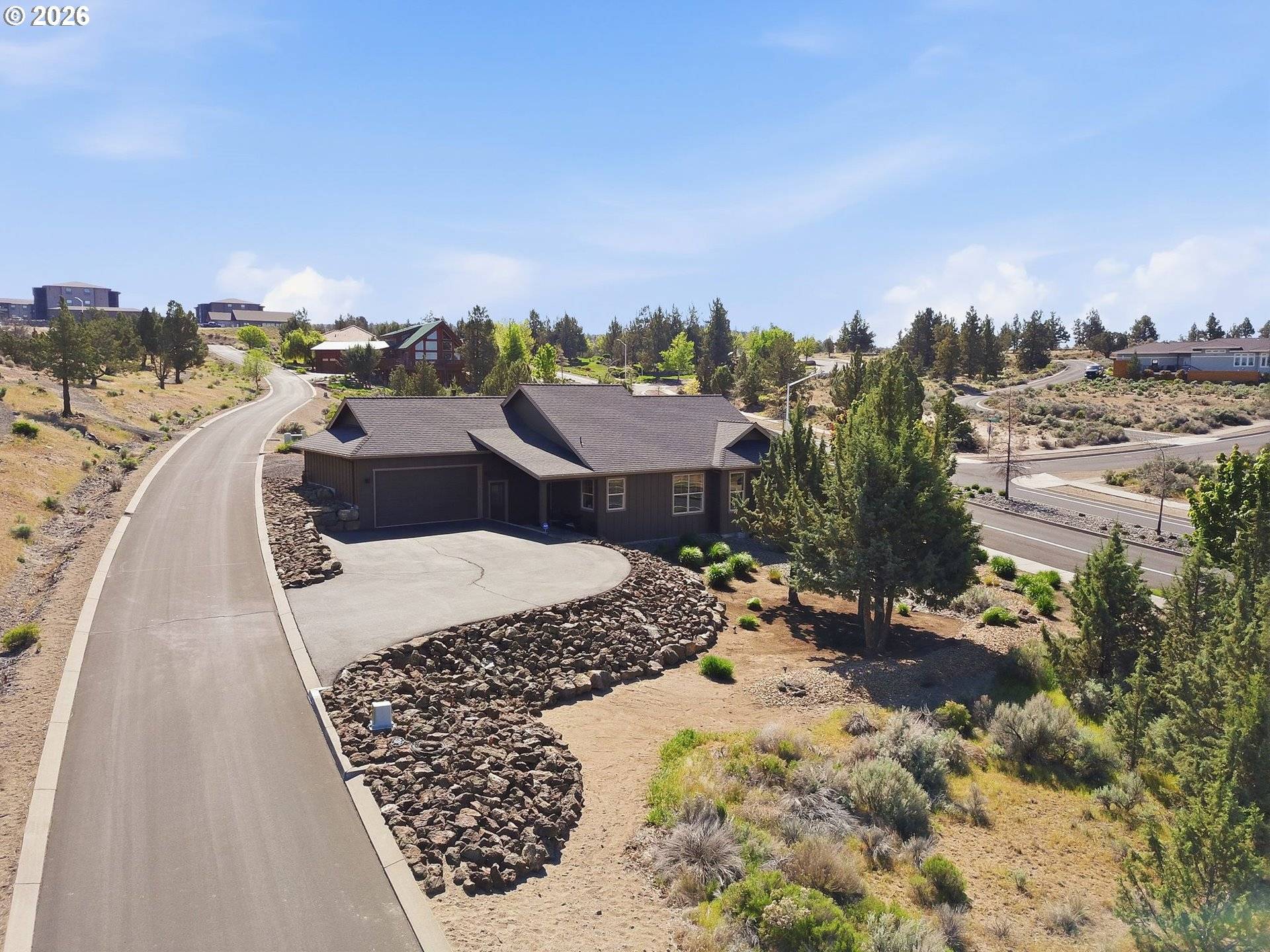 1202 SE YARROW AVE, Madras, OR 97741