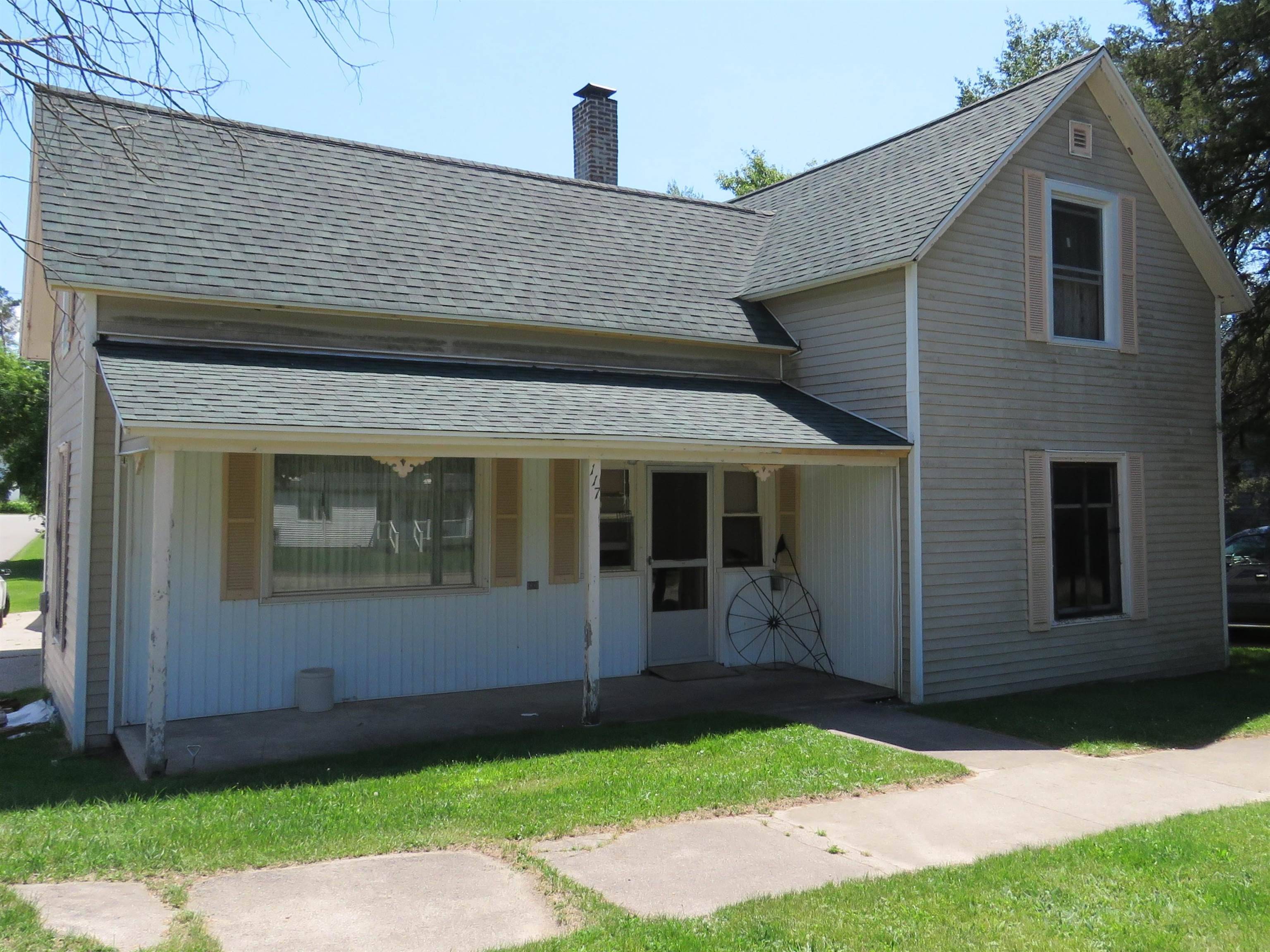 117 W Church ST, Tustin, MI 49688