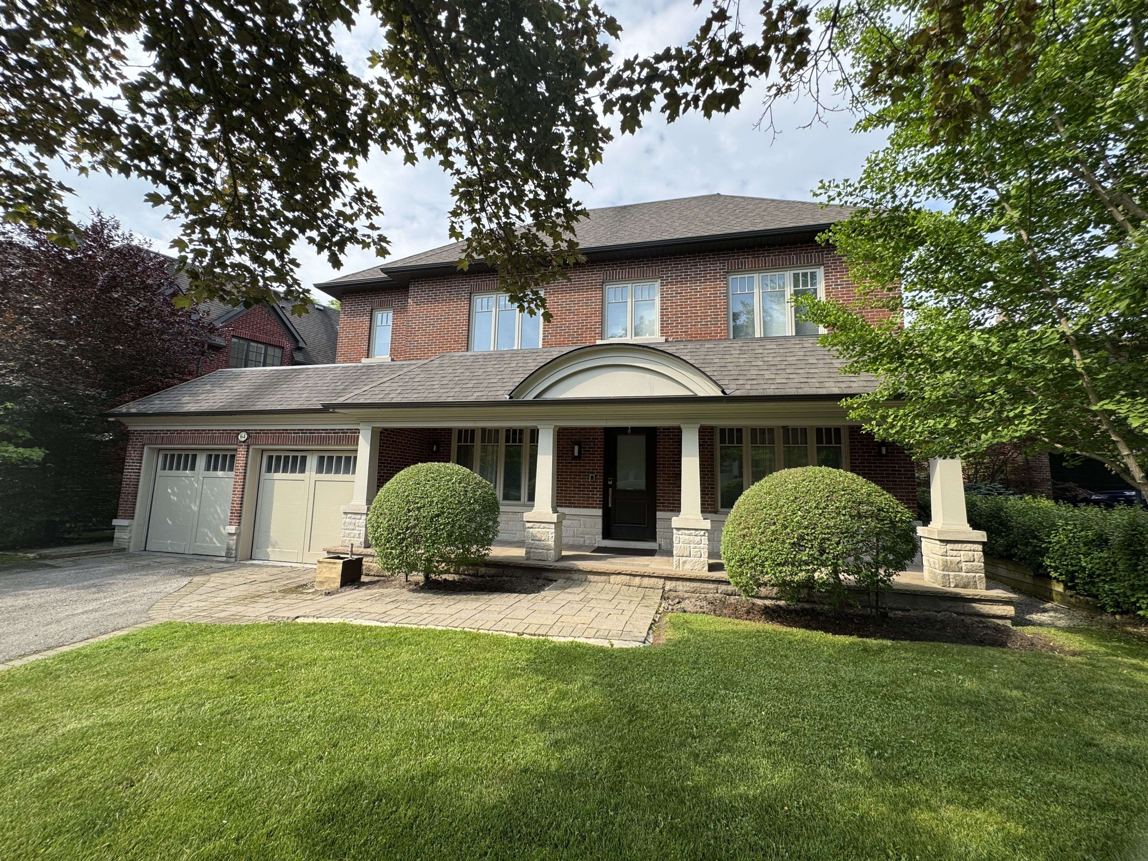 64 Montressor DR, Toronto C12, ON M2P 1Z4