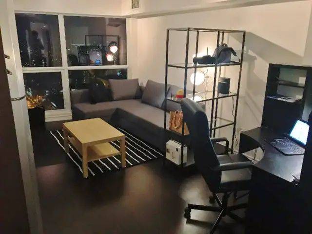 386 Yonge ST #2406, Toronto C01, ON M5B 0A5