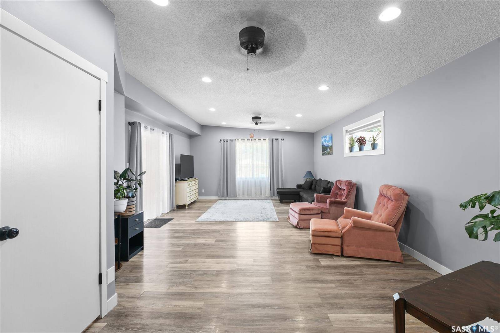 327 Retallack STREET, Regina, SK S4R 3N1