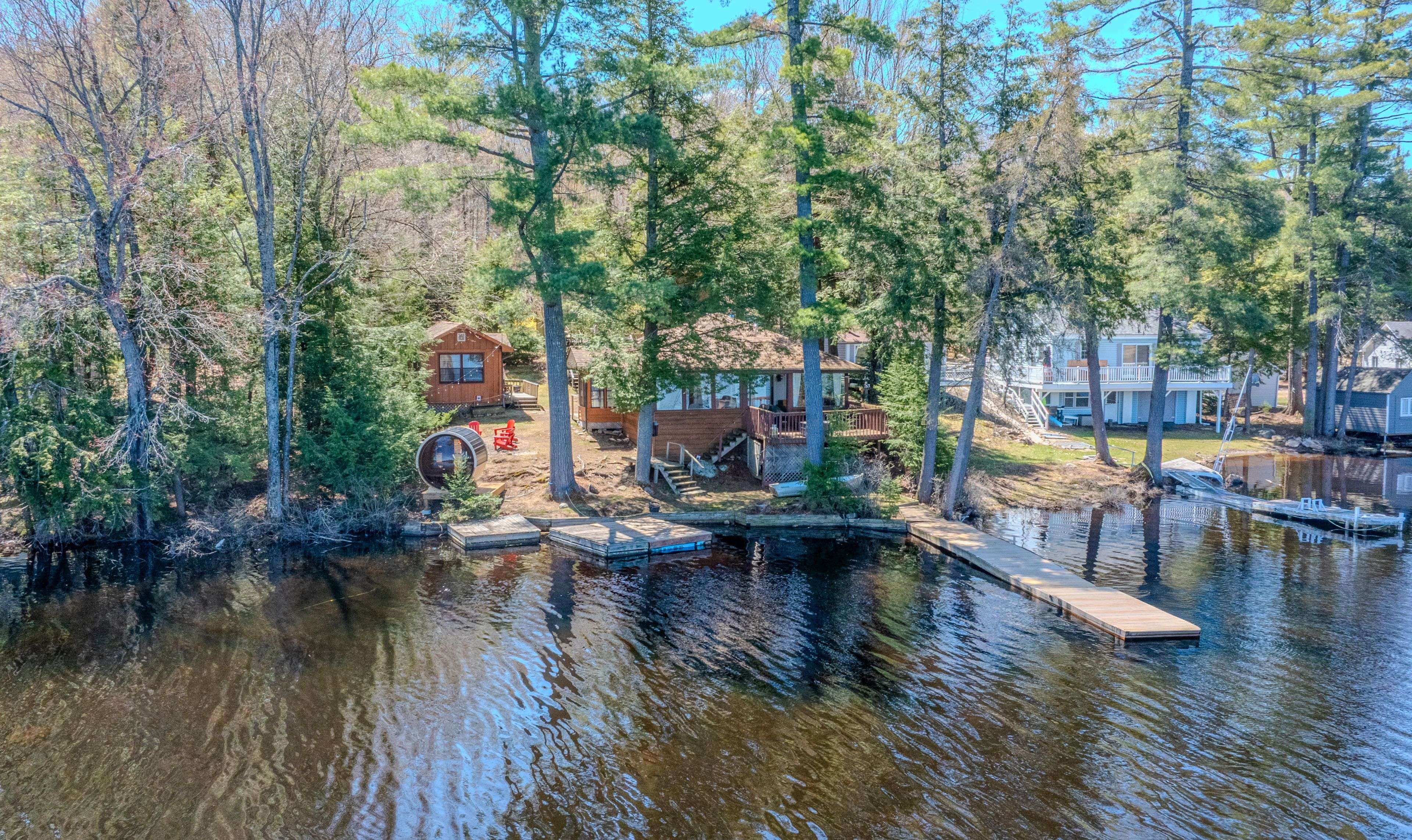 1065 Rainbow LN, Bracebridge, ON P1L 1X3