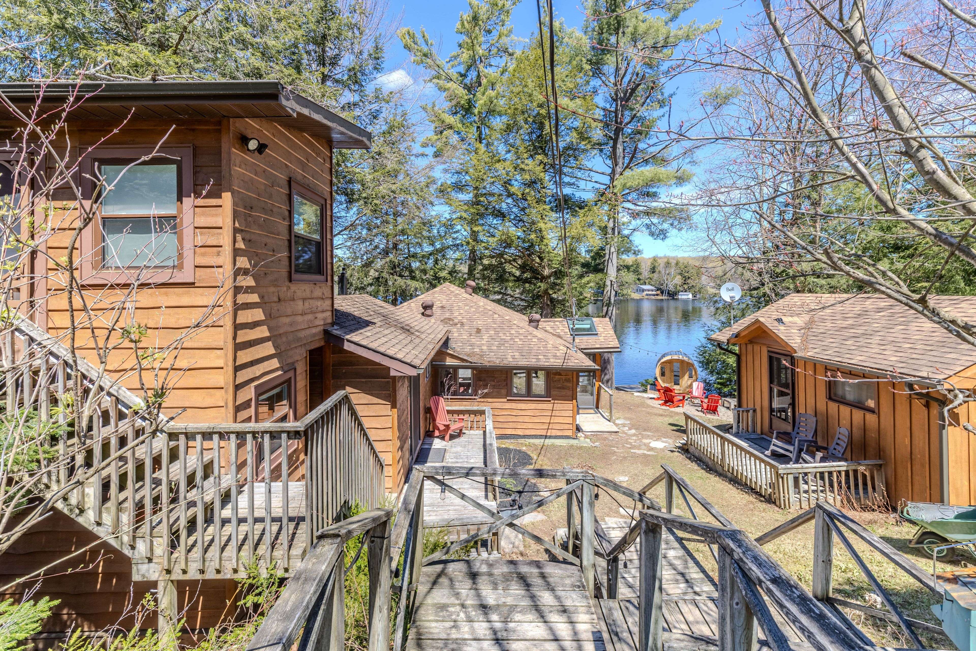1065 Rainbow LN, Bracebridge, ON P1L 1X3