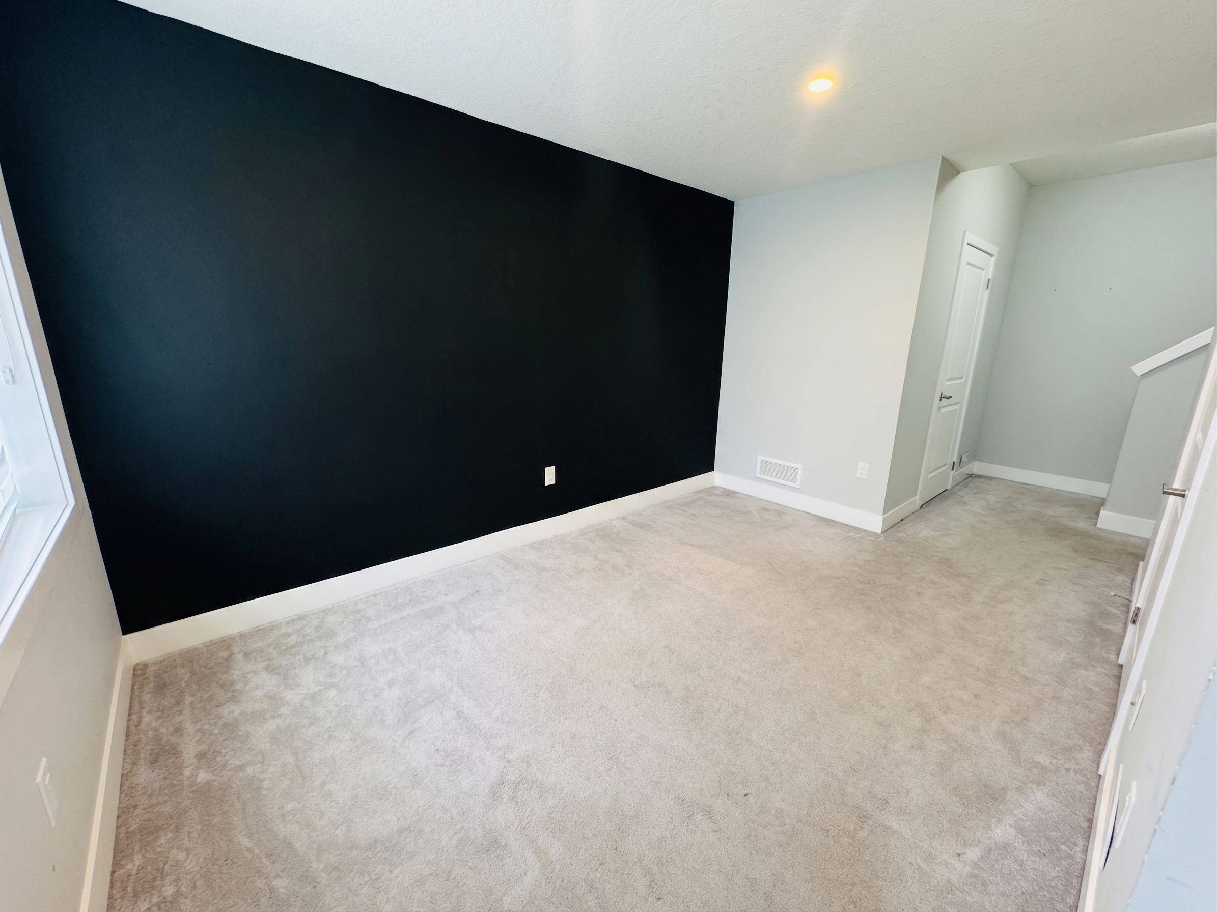 177 Edgevalley RD #11, London East, ON N5V 0C5