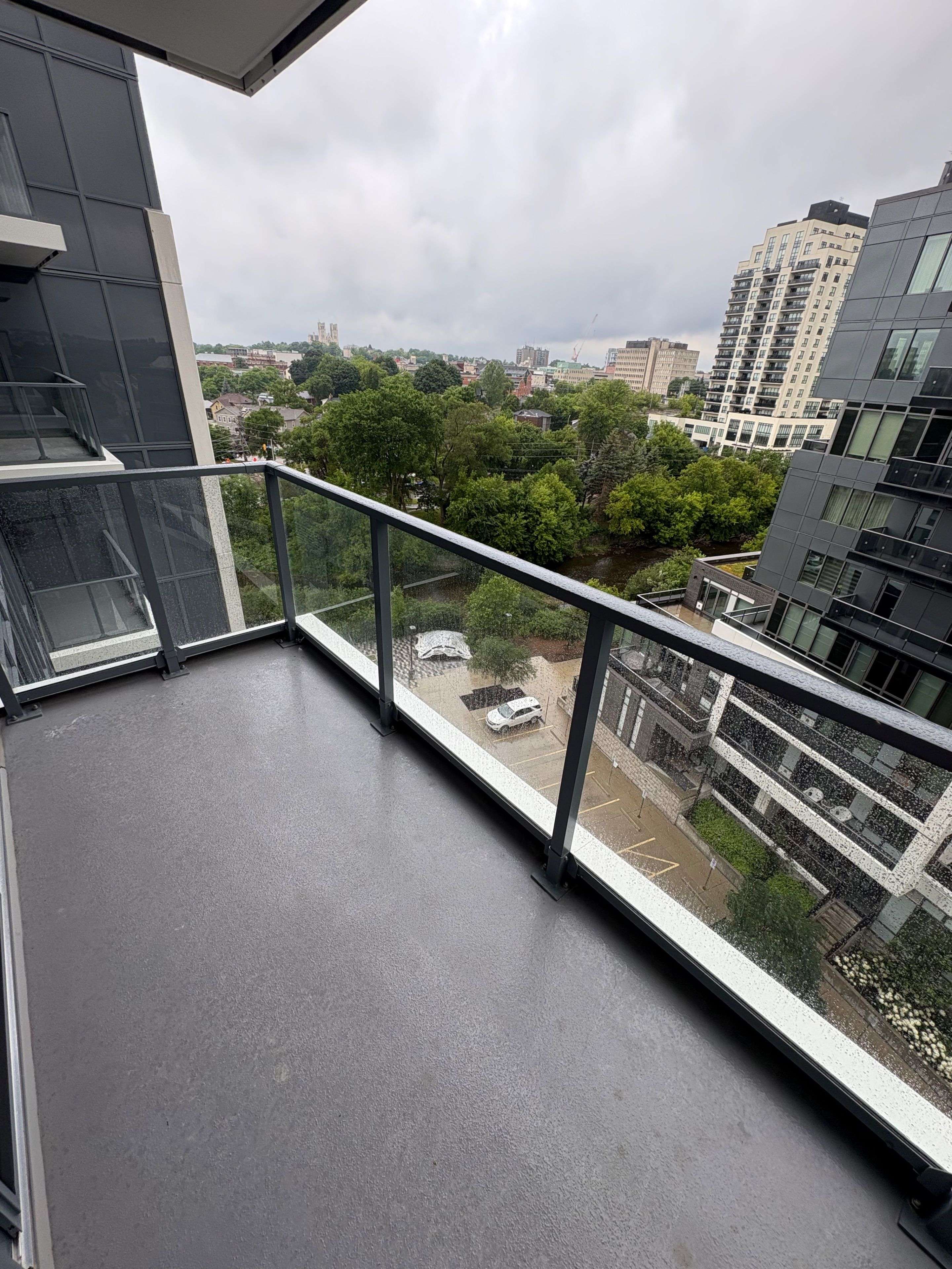 93 Arthur ST #809, Guelph, ON N1E 0S6