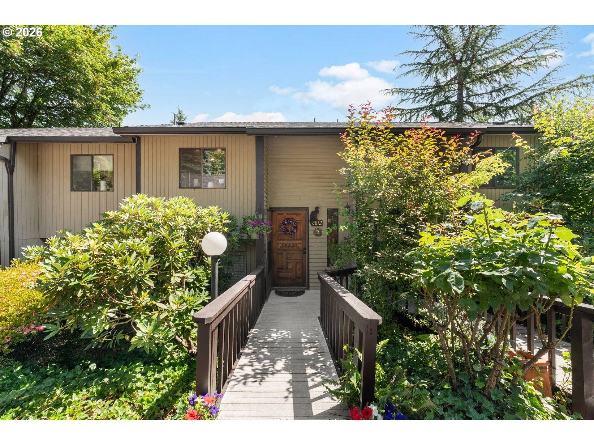 2812 TREE TOP LN, West Linn, OR 97068