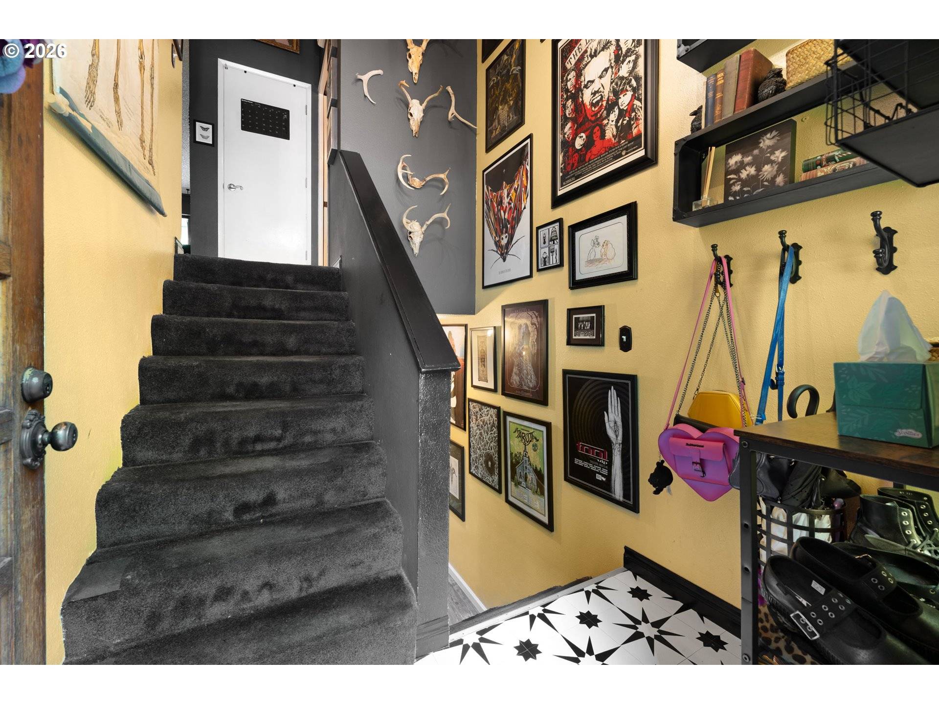 2812 TREE TOP LN, West Linn, OR 97068