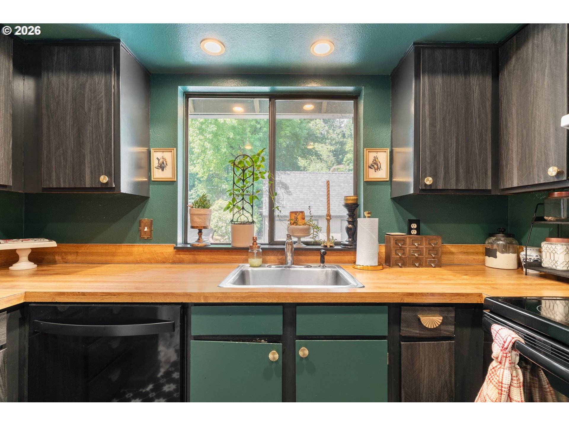 2812 TREE TOP LN, West Linn, OR 97068