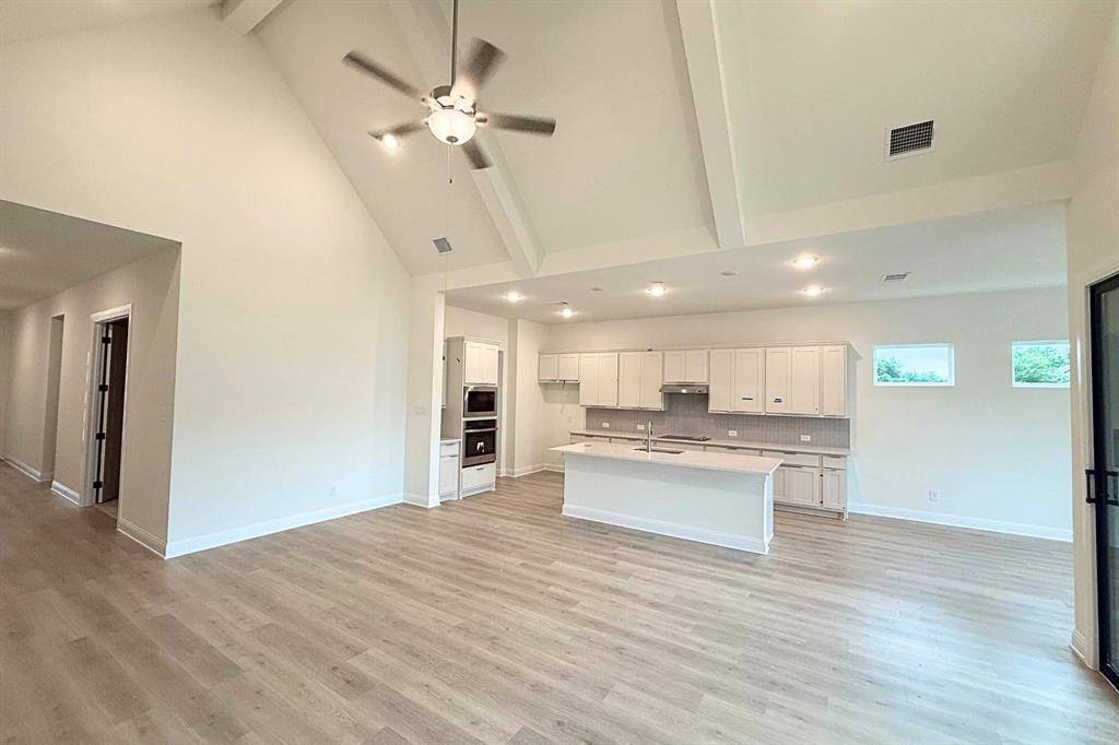 302 Alicia Court, Mansfield, TX 76063