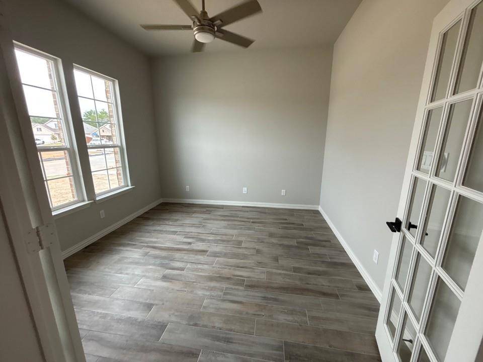 540 Park Side Drive, Weatherford, TX 76087