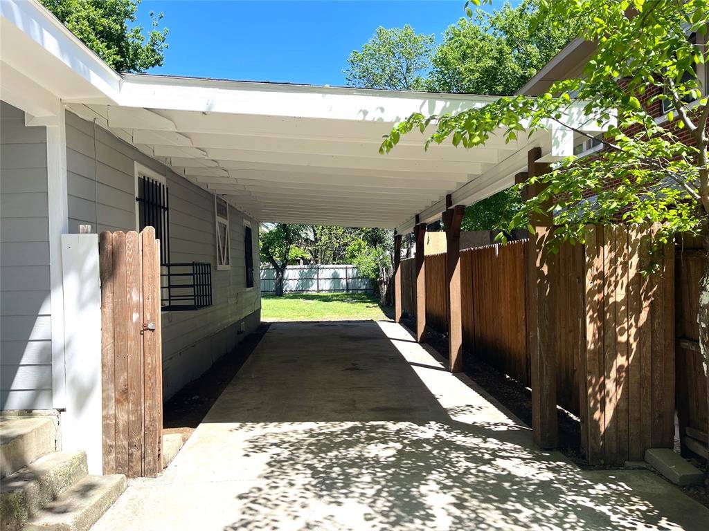 3537 Avenue I, Fort Worth, TX 76105