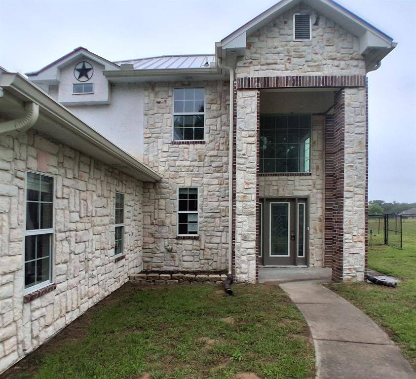 1028 Rs County Road 4261, Emory, TX 75440