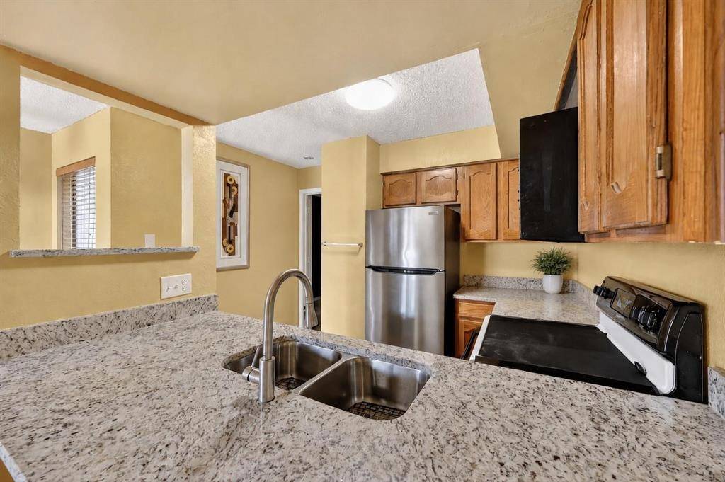 3109 Sondra Drive #107, Fort Worth, TX 76107