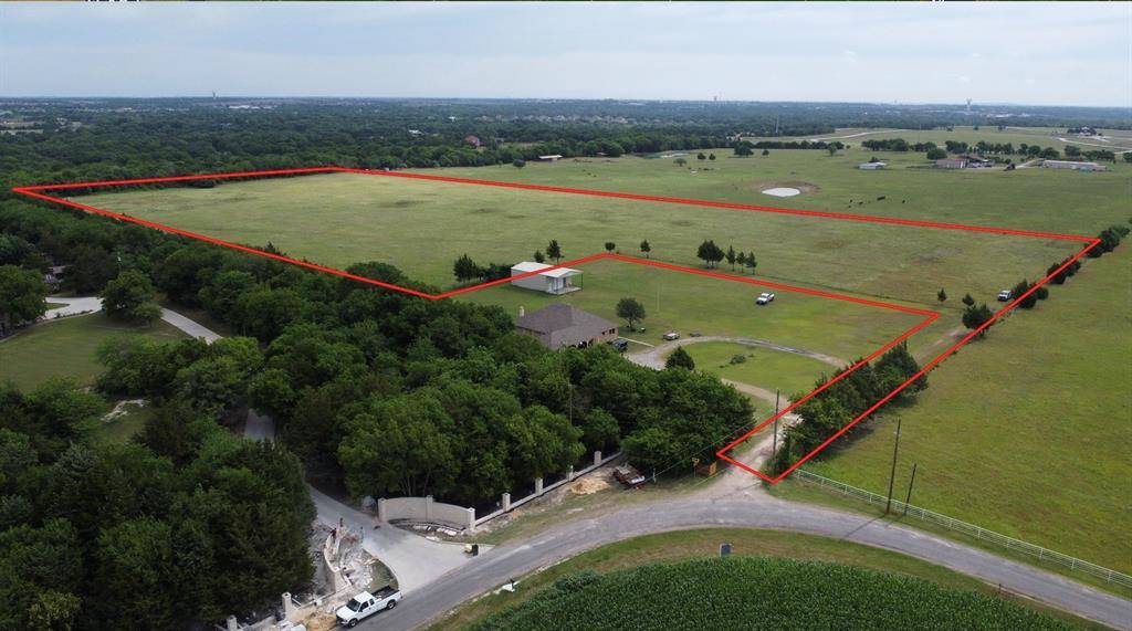 0000 S Hampton Road, Oak Leaf, TX 75154