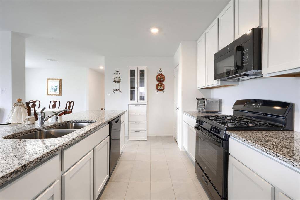 1318 Eldridge Pond Street, Forney, TX 75126