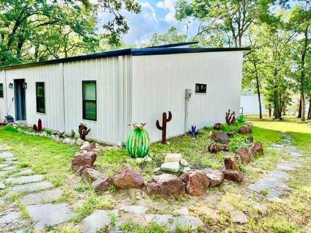 6033 Gowan Drive, Malakoff, TX 75148
