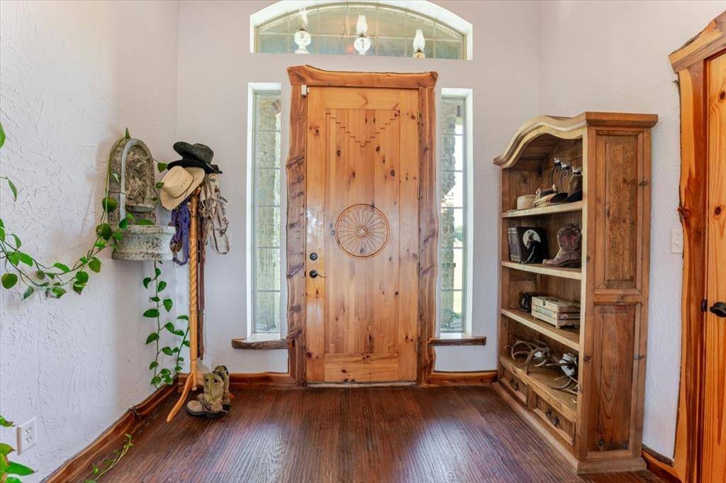 6721 FM 1810, Chico, TX 76431