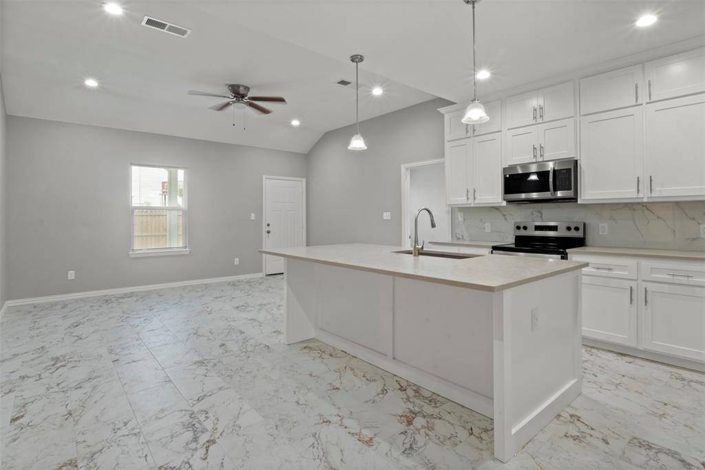 1542 Caldwell Street, Dallas, TX 75223