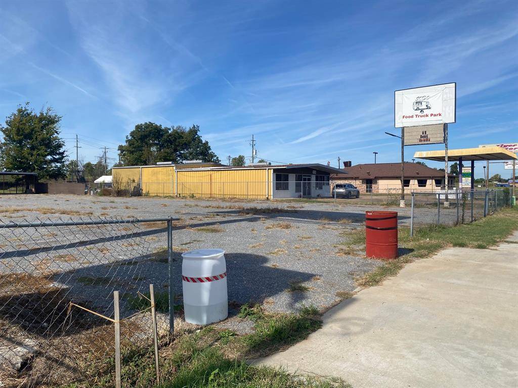 3498 Barksdale Boulevard, Bossier City, LA 71112