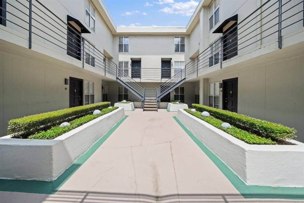 4211 Holland Avenue #105, Dallas, TX 75219