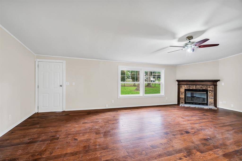 6000 Tranquility Drive, Fort Worth, TX 76140