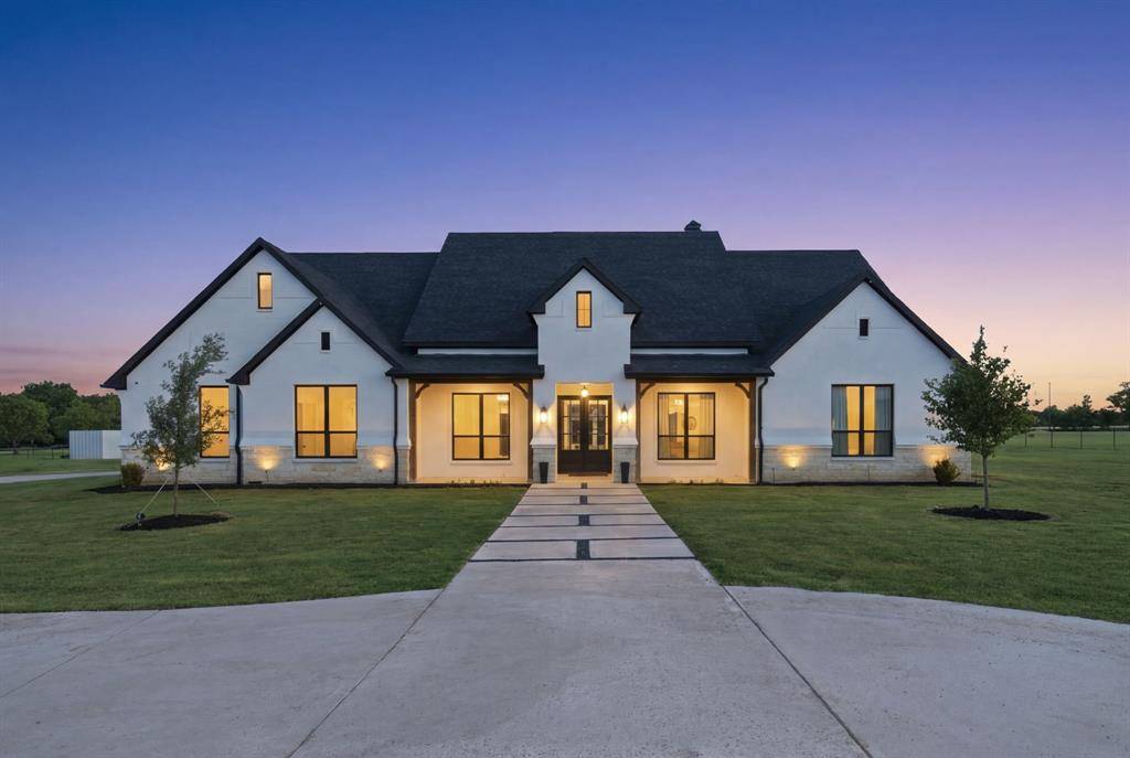 4790 Austin Circle, Sanger, TX 76266