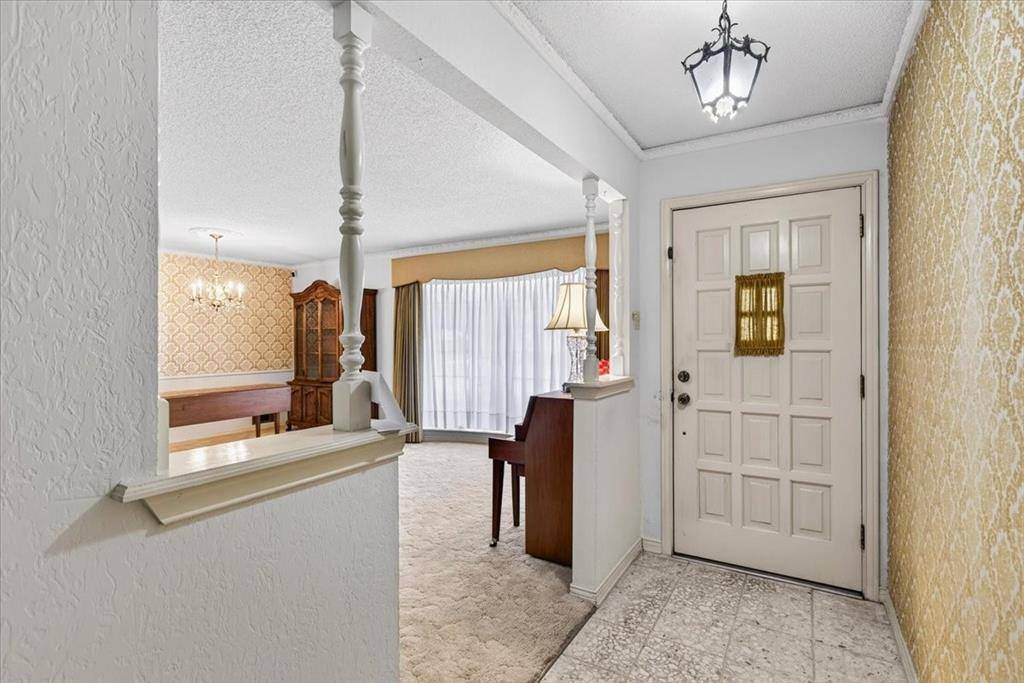 2210 Babalos Lane, Dallas, TX 75228