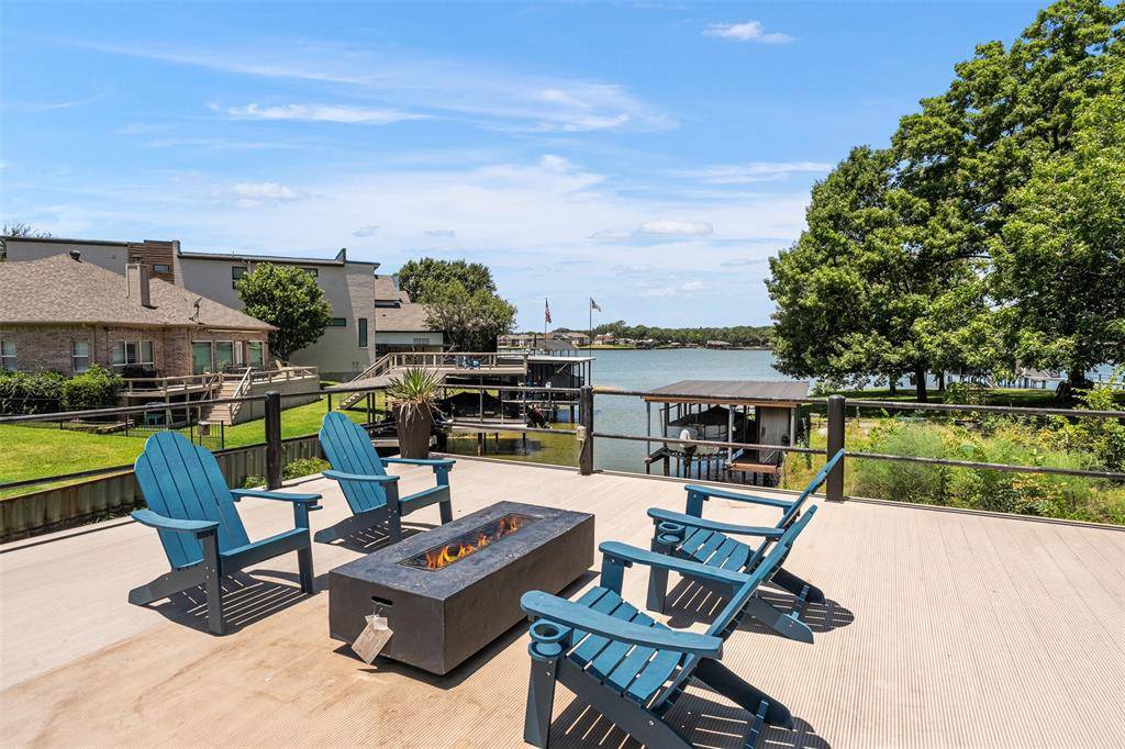 111 Hickory Creek Circle, Gun Barrel City, TX 75156